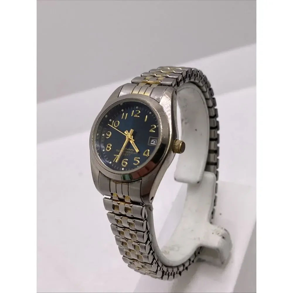 Womens Vintage Silver Tone Watch Works New Battery